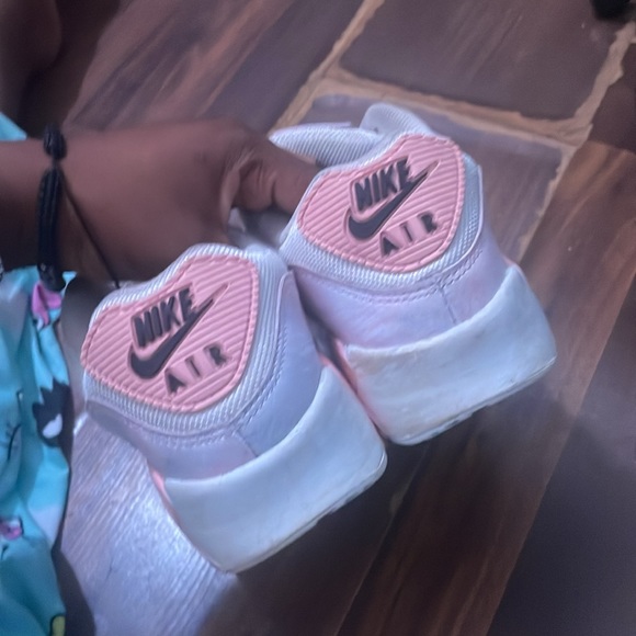 Nike air maxes - Picture 5 of 5